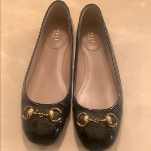 Ladies ballet flats